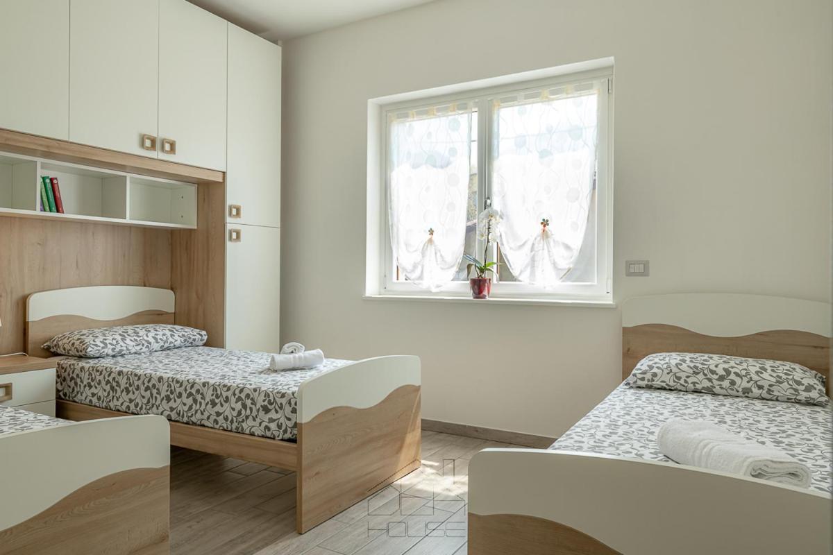 Dea House Apartamento Nesso Exterior foto